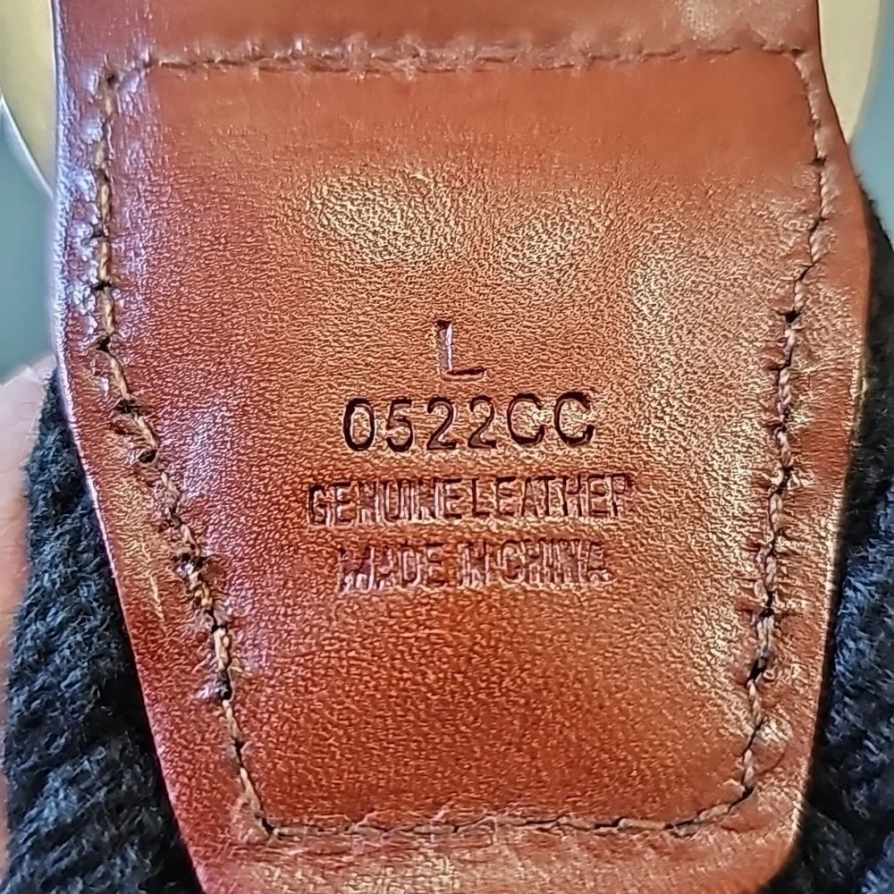 Cloth and genuine and belt. Silver‎ buckle.